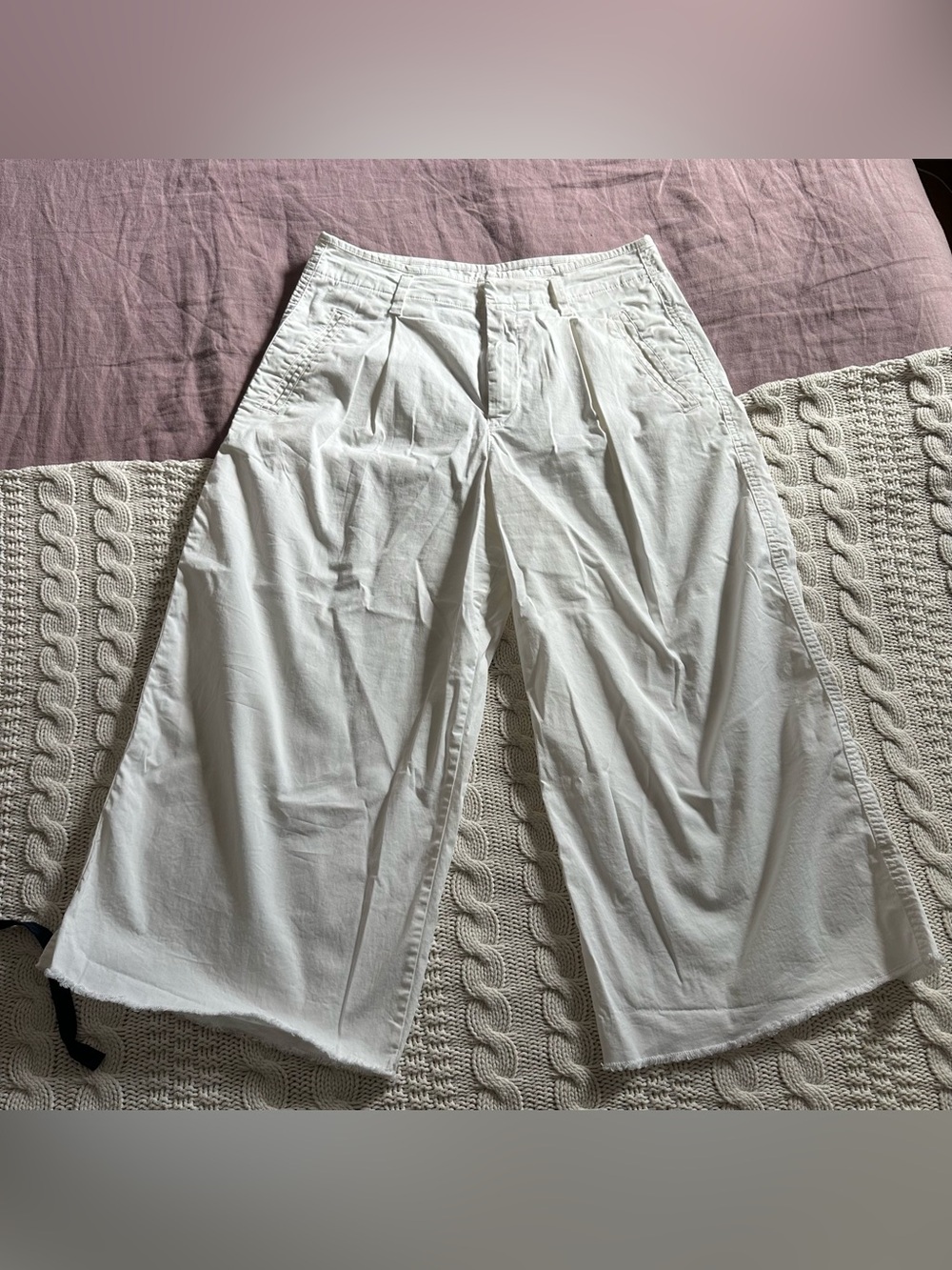 GAP White High-Rise Wide-Leg Cropped Pants Capris